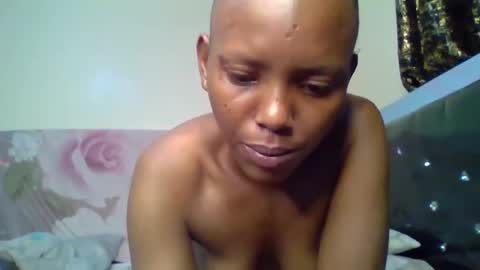 bunnydiva_ online show from December 13, 2025, 8:58 pm