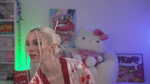 Snapshot of bunnydollstella chatting on February 1, 2025, 11:37 pm Stella online show from February 1, 2025, 11:37 pm