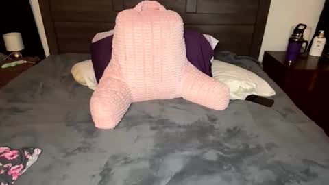 Snapshot of bunnylopezz chatting on March 29, 2026, 12:43 am Bunny online show from March 29, 2026, 12:43 am