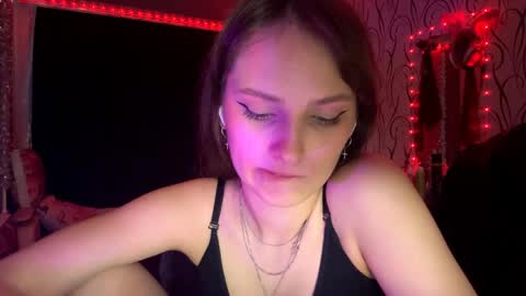 Snapshot of bunnytrussel chatting on June 2, 2026, 11:34 am Bella online show from June 2, 2026, 11:34 am