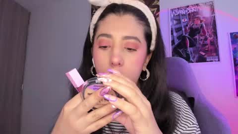 Snapshot of bunnyy09 chatting on February 11, 2025, 3:51 pm Jess online show from February 11, 2025, 3:51 pm