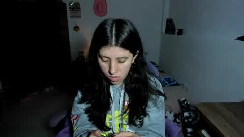 Snapshot of bunnyy09 chatting on July 5, 2026, 3:56 am Jess online show from July 5, 2026, 3:56 am