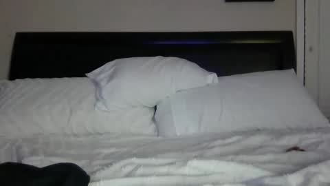 Iam King online show from November 9, 2025, 4:00 am