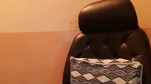 Snapshot of burlymonster chatting on December 31, 2024, 7:42 am Hairy Arabian online show from December 31, 2024, 7:42 am