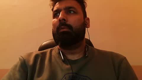 Snapshot of burlymonster chatting on January 13, 2025, 3:23 am Hairy Arabian online show from January 13, 2025, 3:23 am