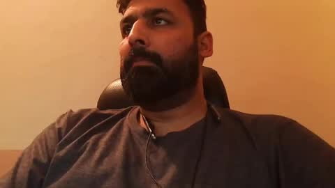 Snapshot of burlymonster chatting on January 16, 2025, 6:06 pm Hairy Arabian online show from January 16, 2025, 6:06 pm