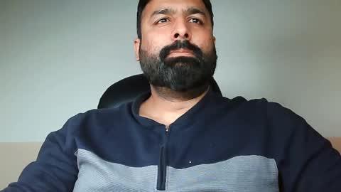 Snapshot of burlymonster chatting on January 30, 2025, 12:27 pm Hairy Arabian online show from January 30, 2025, 12:27 pm