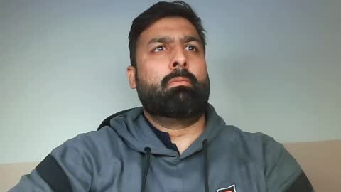 Snapshot of burlymonster chatting on February 15, 2025, 11:06 am Hairy Arabian online show from February 15, 2025, 11:06 am