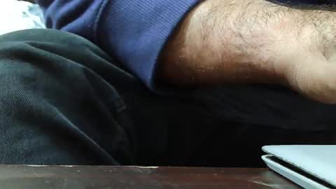 Hairy Arabian online show from November 30, 2025, 1:15 pm