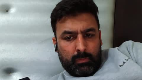 Hairy Arabian online show from December 1, 2025, 5:40 pm