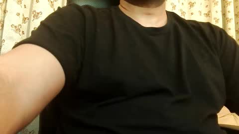 Hairy Arabian online show from February 5, 2026, 11:42 pm