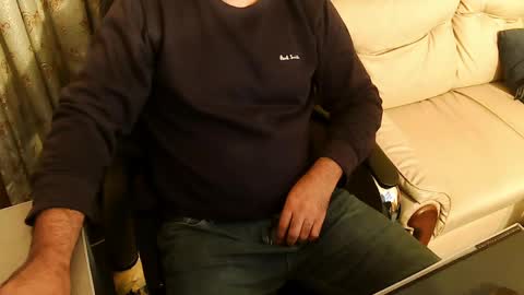 Hairy Arabian online show from April 5, 2026, 6:05 pm