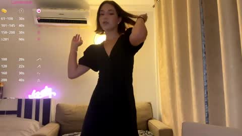 Snapshot of burmahimes chatting on May 6, 2026, 8:58 pm Nica online show from May 6, 2026, 8:58 pm