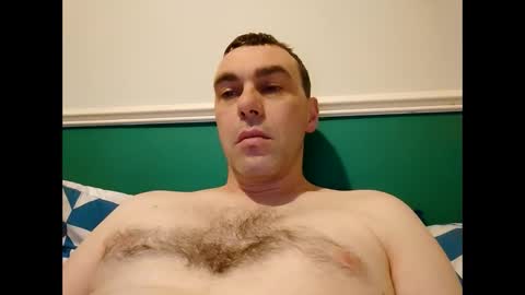 Snapshot of burtz909 chatting on December 14, 2025, 12:32 pm burtz909 online show from December 14, 2025, 12:32 pm