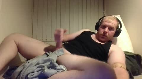 bushmate92 online show from February 28, 2025, 2:20 pm