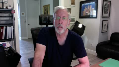 Snapshot of bustinout99 chatting on December 14, 2024, 1:38 pm afternoon wood online show from December 14, 2024, 1:38 pm