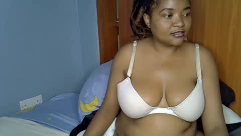 busty kenzi online show from June 1, 2026, 3:25 pm
