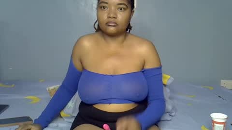 Snapshot of busty_kenzi chatting on June 13, 2026, 9:29 am busty kenzi online show from June 13, 2026, 9:29 am
