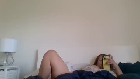 Snapshot of busty_yasmin chatting on June 4, 2026, 12:33 pm Busty-Yasmin online show from June 4, 2026, 12:33 pm
