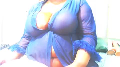 Snapshot of bustymaturestepmum chatting on May 11, 2026, 2:45 pm bustymaturestepmum online show from May 11, 2026, 2:45 pm