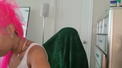 butterfly booty online show from February 7, 2026, 3:16 pm