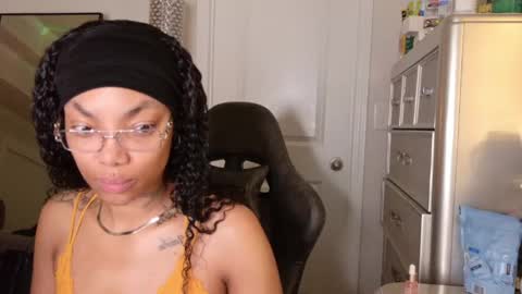 Snapshot of butterflybootyy chatting on May 9, 2026, 7:02 am butterfly booty online show from May 9, 2026, 7:02 am