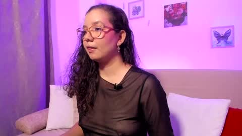 Snapshot of buunny_bella chatting on May 29, 2026, 3:15 am BUNNY BELLA online show from May 29, 2026, 3:15 am
