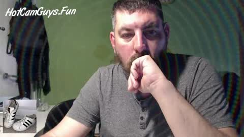 Snapshot of bux404 chatting on May 11, 2026, 10:43 am Pete online show from May 11, 2026, 10:43 am
