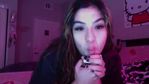 Snapshot of buymiabluntt chatting on March 11, 2025, 4:51 pm mia online show from March 11, 2025, 4:51 pm