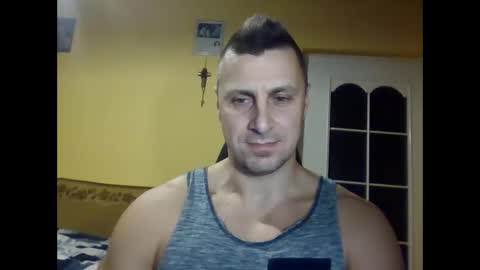 bzykacz1988 online show from October 17, 2025, 4:42 pm