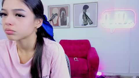 Caaty online show from October 19, 2025, 7:36 pm