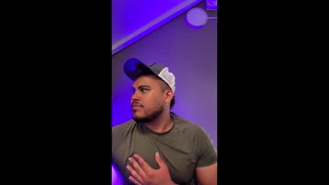 Snapshot of caballero_____ chatting on May 30, 2026, 4:04 pm INSTAGRAM CABALLERO 1998 online show from May 30, 2026, 4:04 pm