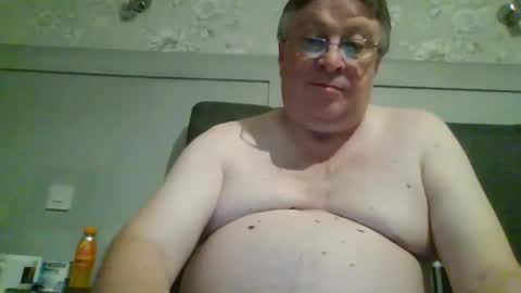 caerphillyphil online show from October 19, 2025, 11:27 pm