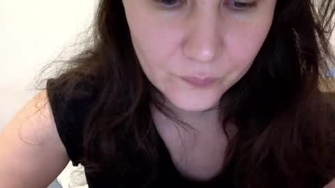 Lamb online show from October 15, 2025, 6:08 pm