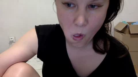 Snapshot of caffeinated_lamb chatting on June 3, 2026, 6:02 pm Lamb online show from June 3, 2026, 6:02 pm