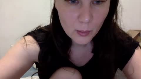 Snapshot of caffeinated_lamb chatting on June 18, 2026, 6:01 pm Lamb online show from June 18, 2026, 6:01 pm