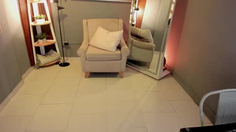 I am Katherine  online show from March 21, 2026, 11:04 am