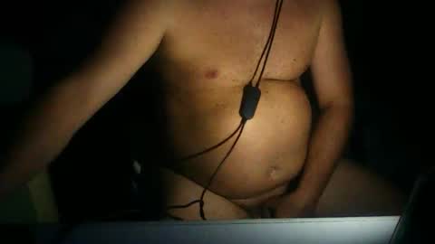 Snapshot of caiofmarangoni chatting on March 16, 2026, 12:06 am caiofmarangoni online show from March 16, 2026, 12:06 am