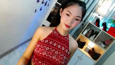 caitlin online show from May 19, 2026, 11:33 pm