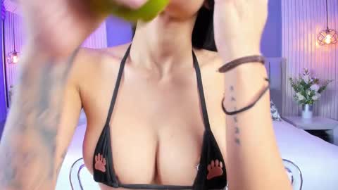 Caitlyn  online show from October 14, 2025, 10:54 pm