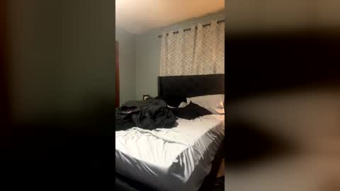cajunyellowdaddy online show from June 18, 2026, 4:57 am