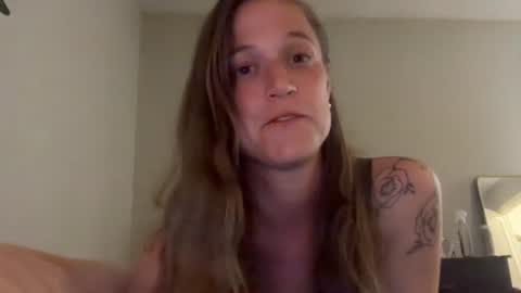 Snapshot of cali_june chatting on June 21, 2026, 3:09 am Cali Junicorn the Third online show from June 21, 2026, 3:09 am