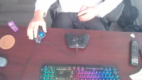 calibratorjosh online show from December 14, 2025, 6:34 pm