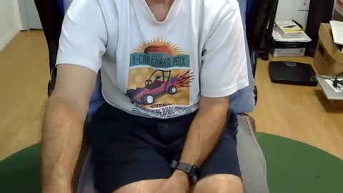 Snapshot of califun4u chatting on October 28, 2025, 11:51 pm califun4u online show from October 28, 2025, 11:51 pm