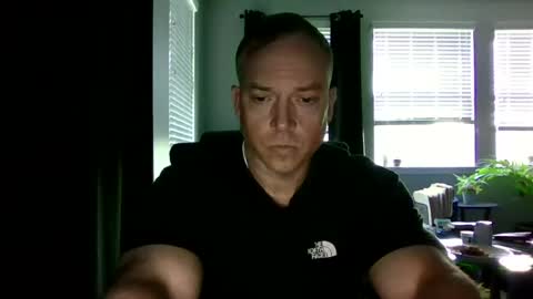Snapshot of caligrown1154 chatting on July 16, 2026, 1:39 pm caligrown1154 online show from July 16, 2026, 1:39 pm