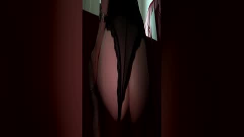 Snapshot of caligula62 chatting on August 9, 2026, 4:06 am caligula62 online show from August 9, 2026, 4:06 am