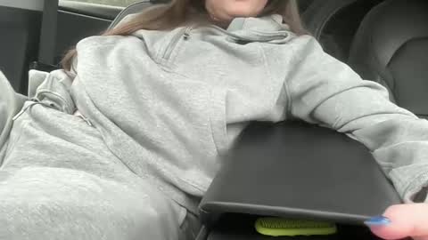 calipawg online show from February 4, 2026, 8:36 pm