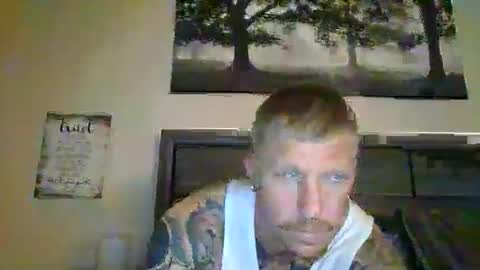 Snapshot of calisfinest777 chatting on May 15, 2026, 1:56 am calisfinest777 online show from May 15, 2026, 1:56 am