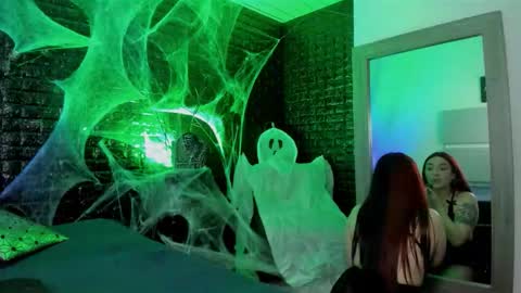 calliope_dark online show from October 24, 2025, 1:18 pm