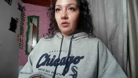 Snapshot of callme_lolas chatting on June 15, 2026, 6:48 am paula online show from June 15, 2026, 6:48 am